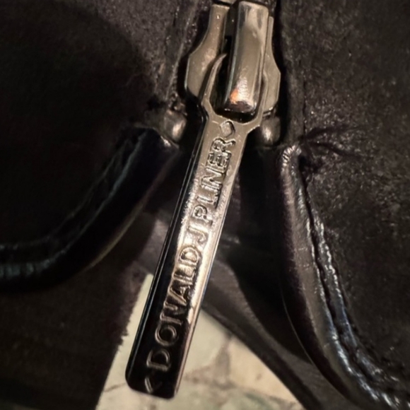 Lover's Spat - Picture 8 of 8